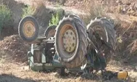 واژگونی تراکتور جان مرد 73 ساله را گرفت
