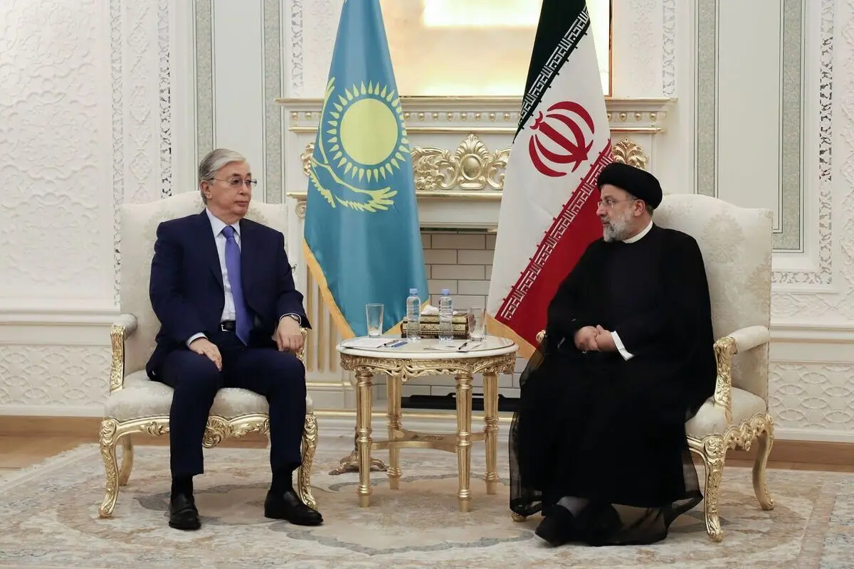 رئیس جمهور قزاقستان مورد استقبال رسمی «رئیسی» قرار گرفت

