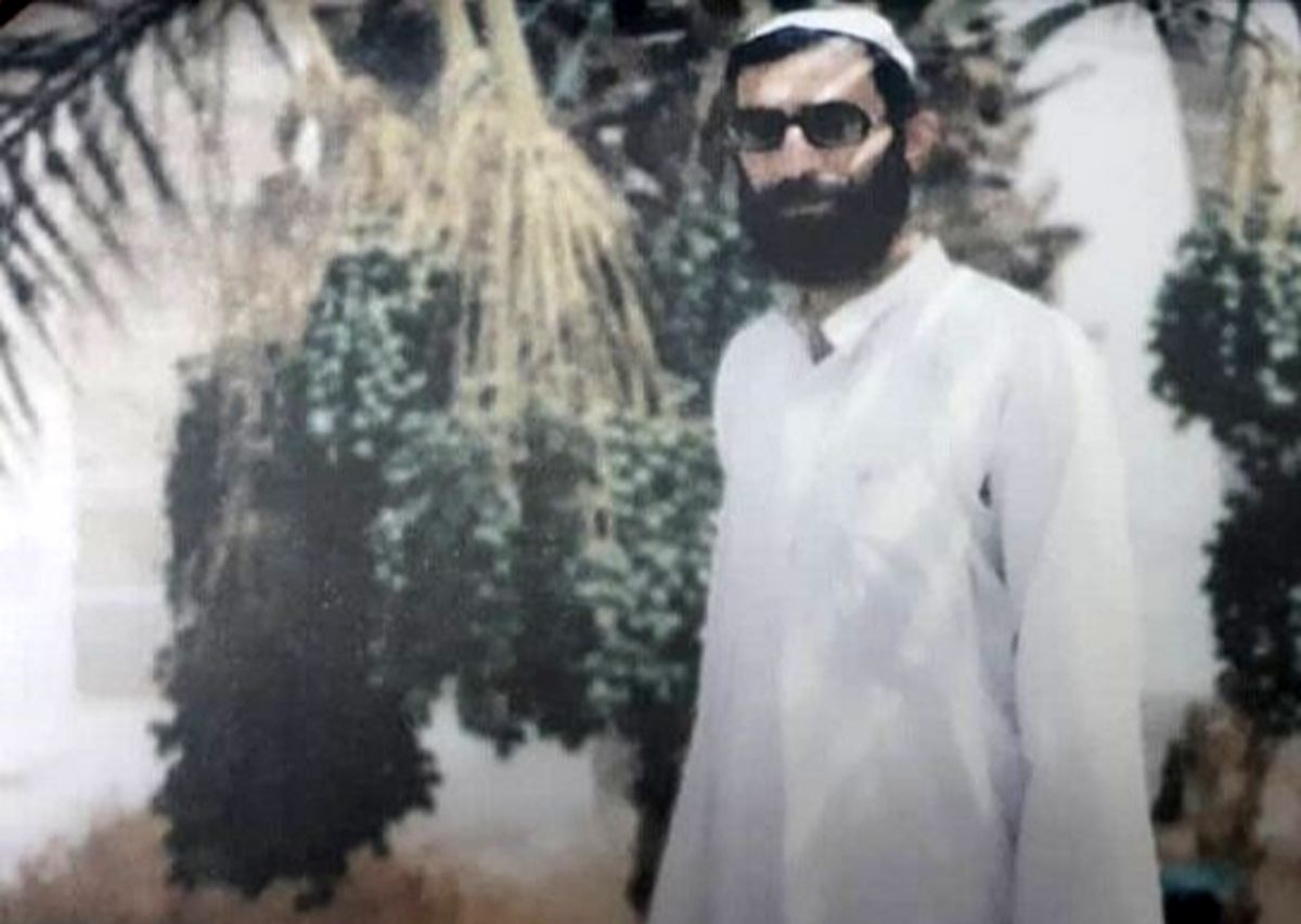 ماجرای اتومبیلی که هنوز در دست آیتالله خامنهای است /رهبری چرا در دوران تبعید لباس بلوچی میپوشیدند؟