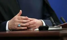 علت لرزش دست روحانی مشخص شد