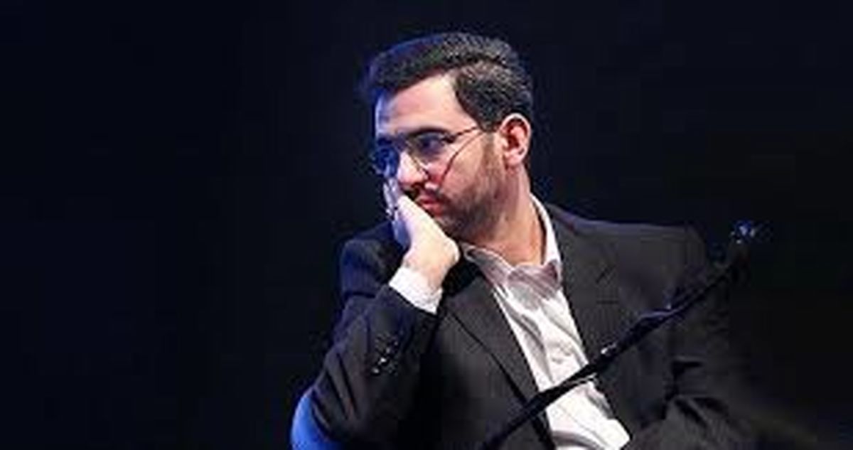 پاسخ آذری جهرمی به انتقاد توییتری مجری تلویزیون