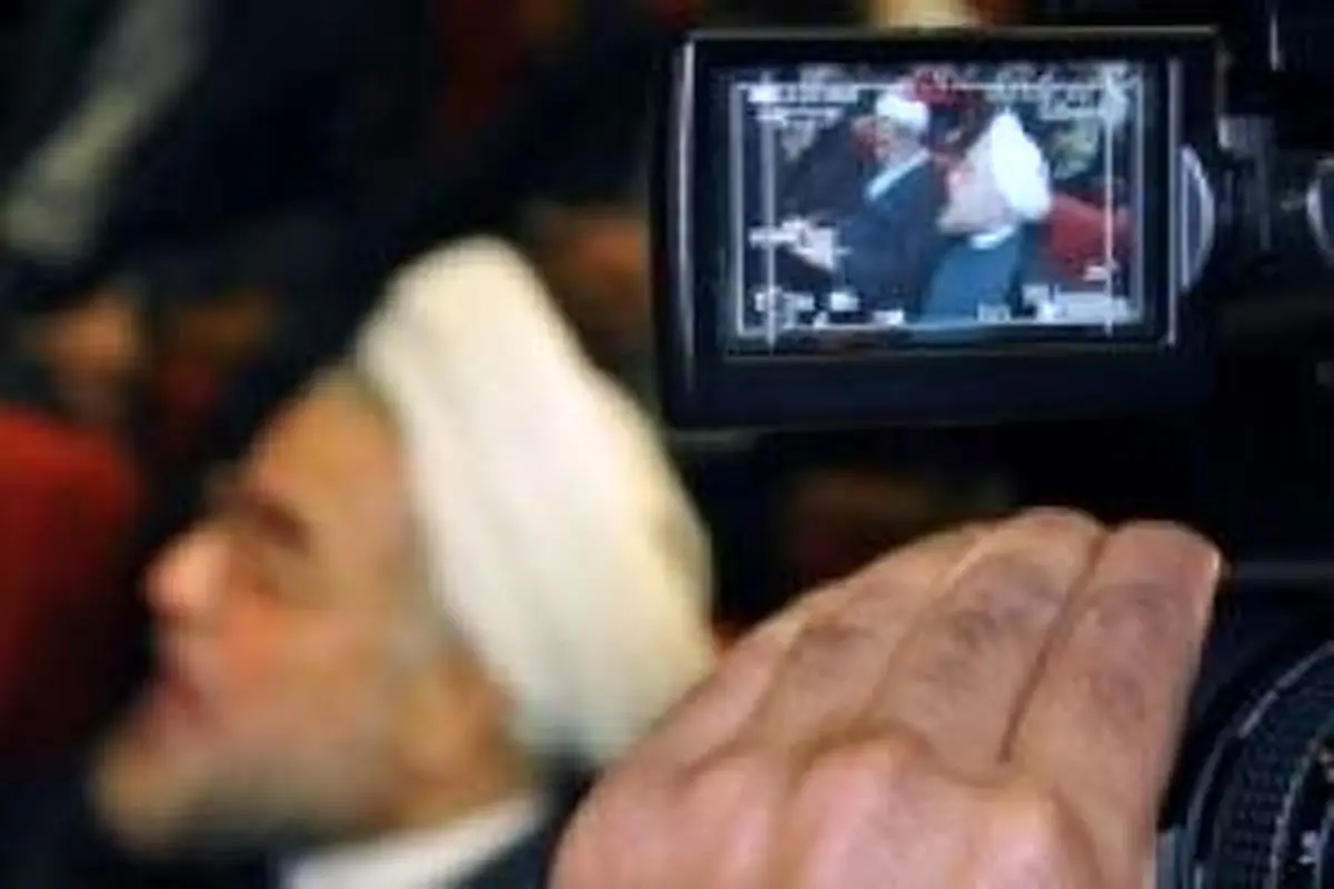 گاف‌های کرونایی تندروها در حملات ناشیانه به روحانی