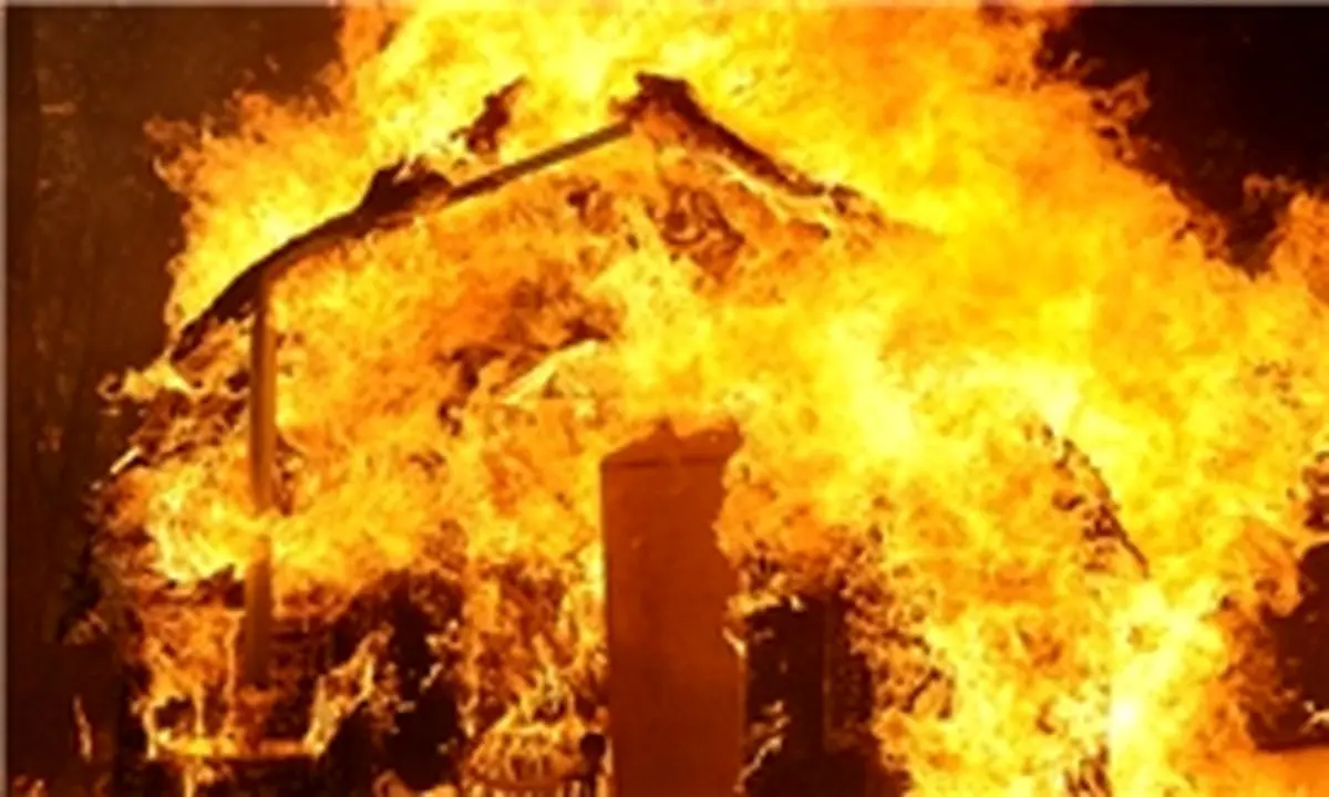 گاز خیابان پلیس قطع شد/ علت آتش‌سوزی مشخص نیست