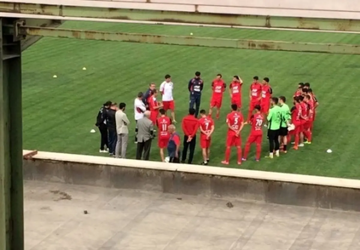 پرسپولیسی‌ها به اعتصاب پایان دادند+عکس