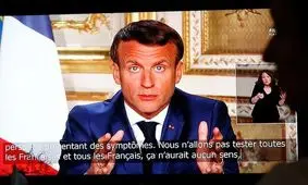 رئیس جمهوری که از مردم دلجویی کرد و ایستاده برای کادر درمان کف زد / عکس