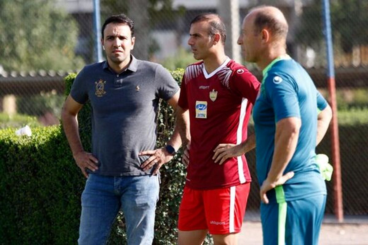 پرسپولیس اسفند ماه هم قهرمان میشد