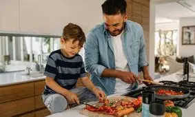 چگونه فرزندمان را در قرنطینه فعال نگه داریم