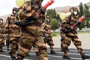 یگان‌های منتخب ارتش در کرمانشاه "رژه خدمت" رفتند