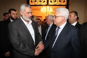 عباس آماده بررسی آشتی ملی است
