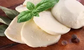طرز تهیه پنیر موزارلا خانگی