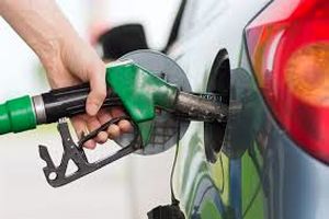خطر انتقال کرونا در پمپ بنزین‌ها را جدی بگیرید