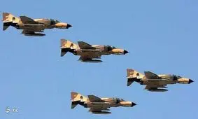 کل ایران زیر بال جنگنده بمب افکن اِف ۴ / ورود فانتوم به لیست بهترین جنگنده‌های سده بیستم + عکس