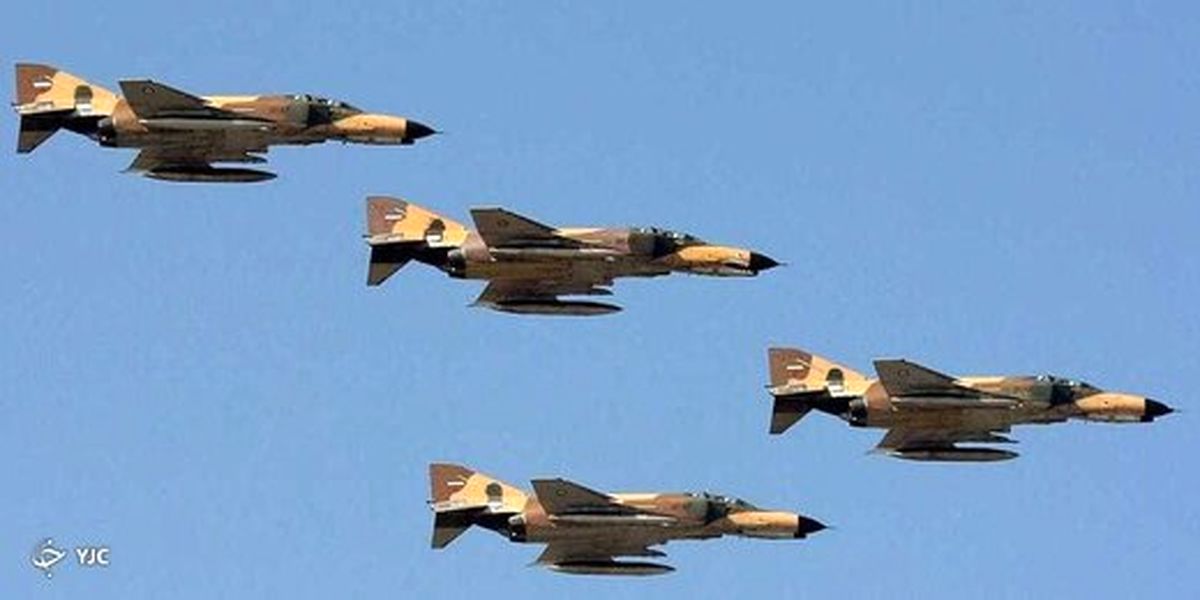 کل ایران زیر بال جنگنده بمب افکن اِف ۴ / ورود فانتوم به لیست بهترین جنگنده‌های سده بیستم + عکس