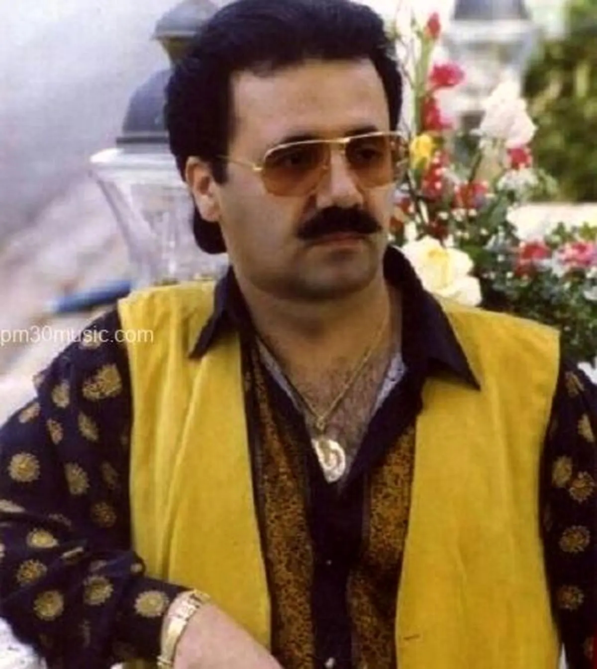 ماجرای عجیب رابطه خواننده لس‌آنجلسی با آیت‌الله منتظری