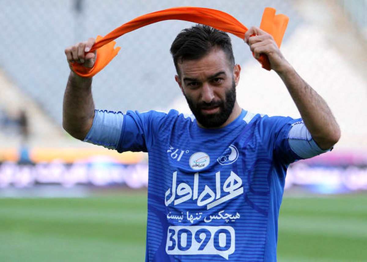 وقتی بچهغول استقلالیها پشت علی کریمی درآمد