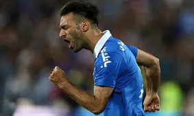 حنیف: مردم عصبانی هستند؛‌ یک نفر یقه خود من را گرفته بود