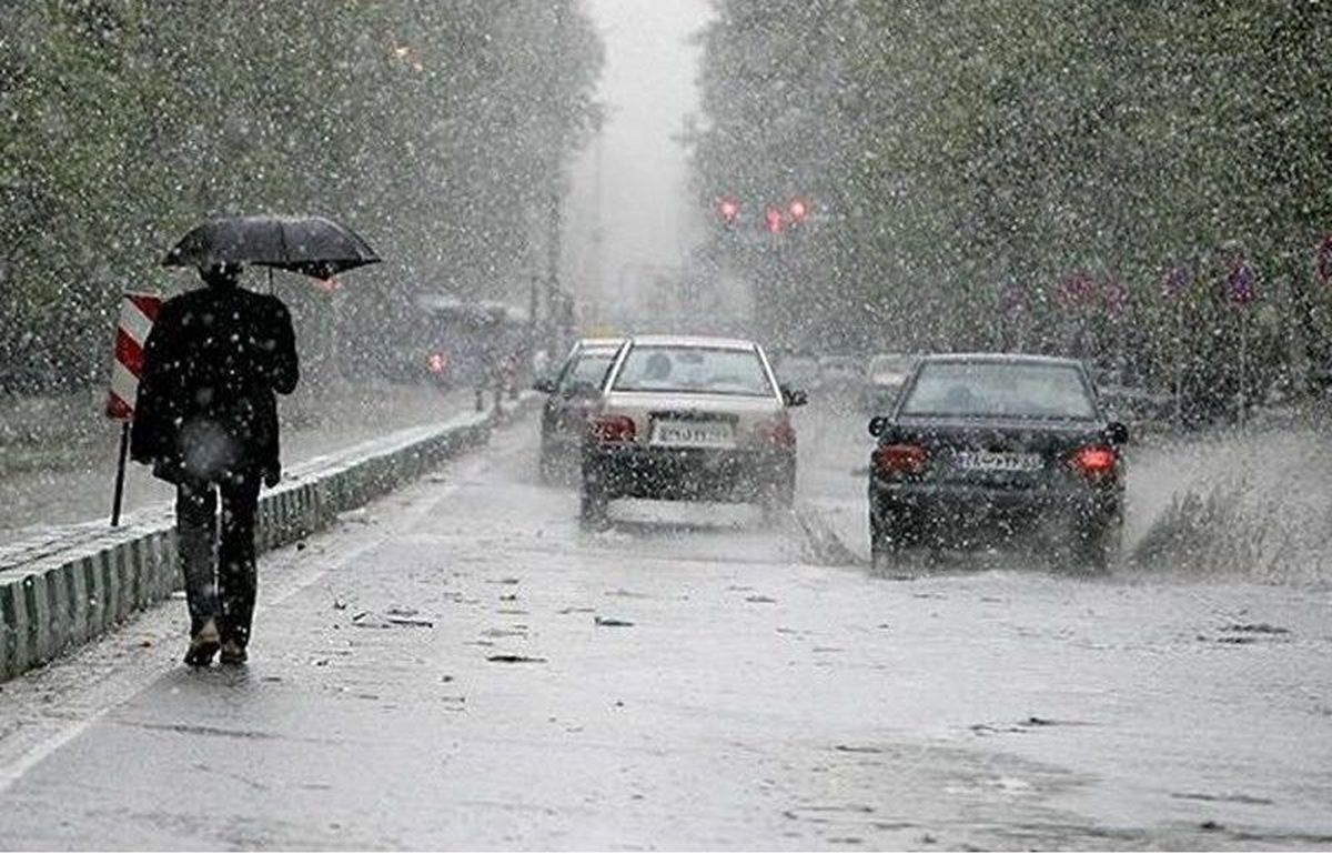 هشدار هواشناسی مبنی بر رگبار باران و بالا آمدن آب رودخانهها