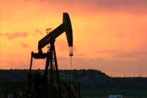 ضرر ۶۱۰ میلیون دلاری شرکت آمریکایی «اکسان موبیل» در پی سقوط قیمت نفت