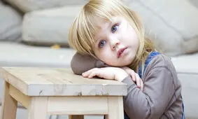 چگونه با کودک حساس و زودرنجم رفتار کنم؟