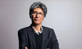 سیگار کشیدن در تلویزیون آزاد شد/ اگر صدا و سیما خصوصی بود نظام نقدش می کرد