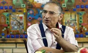 زیباکلام: هم شاه‌پرست‌ها، هم حزب‌اللهی‌ها می‌خواهند سر به تن من نباشد/ حاضرم پشت سر الله‌کرم نماز هم بخوانم