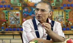 زیباکلام: هم شاه‌پرست‌ها، هم حزب‌اللهی‌ها می‌خواهند سر به تن من نباشد/ حاضرم پشت سر الله‌کرم نماز هم بخوانم