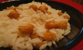 طرز تهیه نخودپلو با گوشت