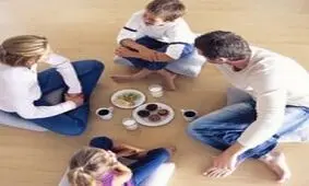 پای سفره نشستن و غذا خوردن و فواید بی‌شمارش