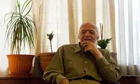 خاکسپاری نجف دریابندری در کنار همسرش فهمیه راستکار