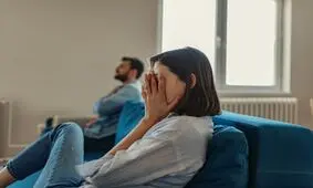 قرنطینه می‌تواند مثل یک بمب ساعتی روابط خانوادگی را نابود کند