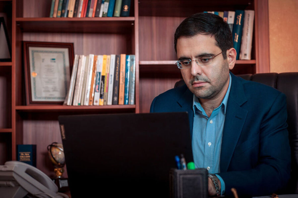 مثل جعل اسکناس ۷۰۰ تومانی بود / اشتباه کسانی که متوجه جعلی بودن این اسکناس نمیشوند، بیشتر از جاعل است