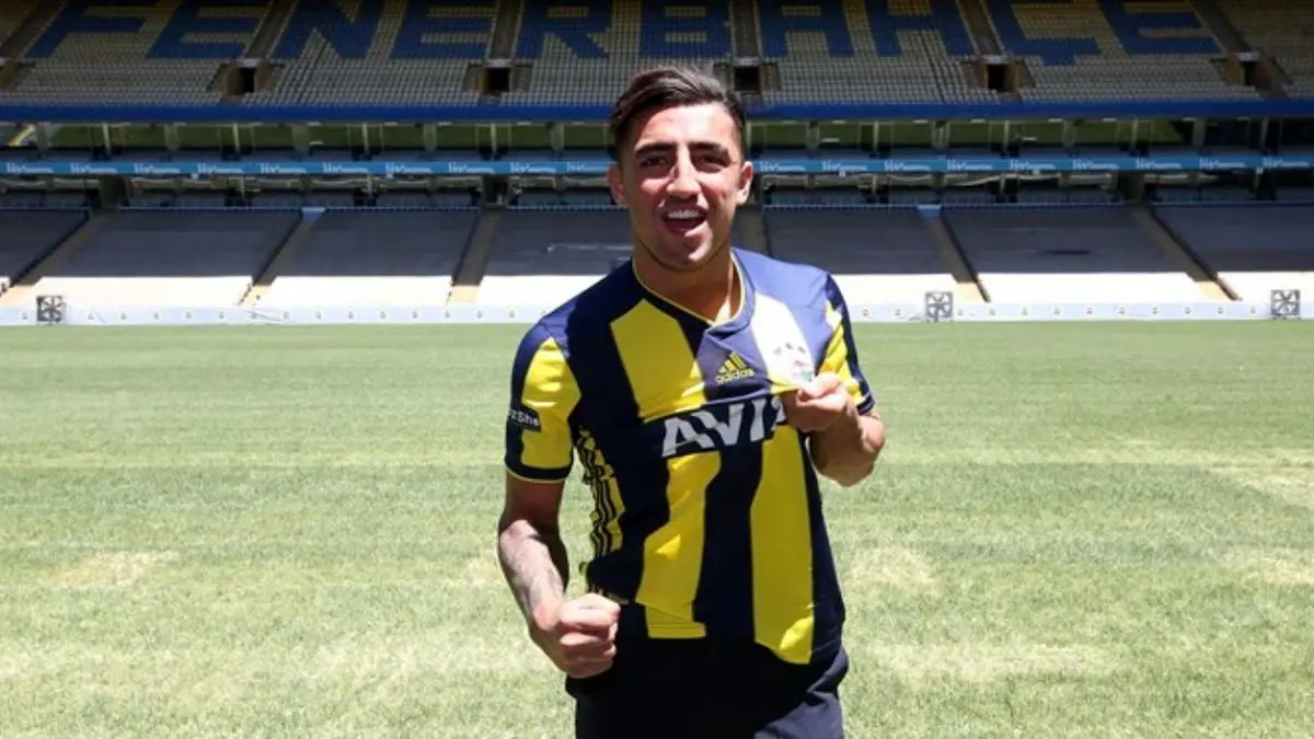 لژیونر فوتبال ایران در آستانه فسخ قرارداد با باشگاه معروف