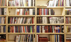 آغاز طرح بهارانه ۹۹ در ۳۵ کتابفروشی استان فارس