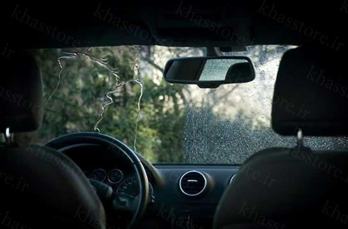 فیلم| رانندگی آسان در باران با لایه‌نشانی رنگ آب‌گریز روی شیشه خودرو