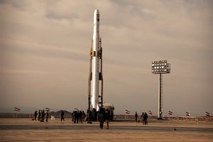 ۱۰ ویژگی شگفت‌انگیز جدیدترین ماهواره‌بر ایران / سپاه موشک ۳ مرحله‌ای قاصد را چگونه ساخت؟ + عکس