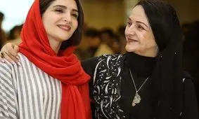 ابتلای گلاب آدینه و دخترش به کرونا در فروردین ماه: هرچی می‌خوردیم احساس می‌کردیم داریم کاه می‌خوریم / فیلم