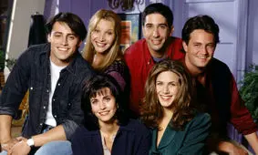 ظاهر شوکه‌کننده بازیگر معروف در خیابان + عکس