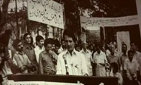 اوج محبوبیت حزب توده در سال‌های ۱۳۲۴ و ۱۳۲۵ / برنامه احزاب چپ ایران برای تشکیل ائتلاف دولت ملی و ایجاد جمهوری در سال ۱۳۵۴