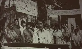 اوج محبوبیت حزب توده در سال‌های ۱۳۲۴ و ۱۳۲۵ / برنامه احزاب چپ ایران برای تشکیل ائتلاف دولت ملی و ایجاد جمهوری در سال ۱۳۵۴