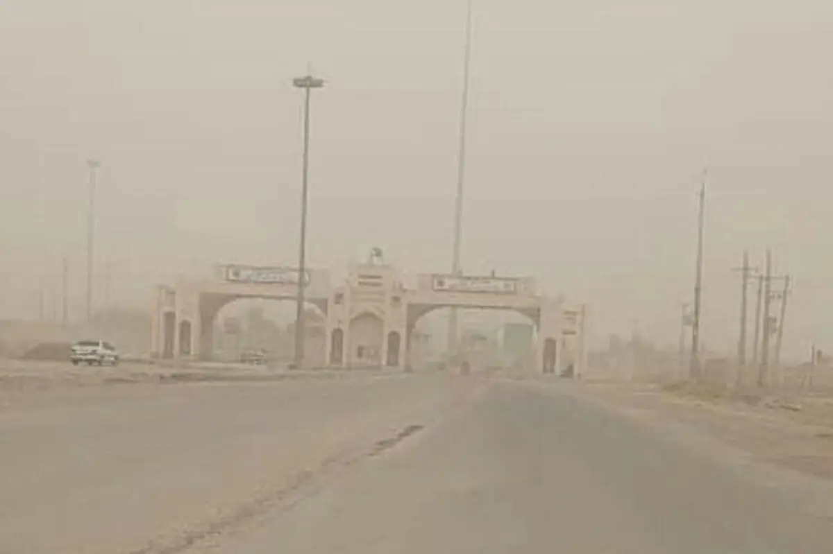 وجود گرد و غبار شدید در استان ایلام/ مهران در وضعیت خطرناک