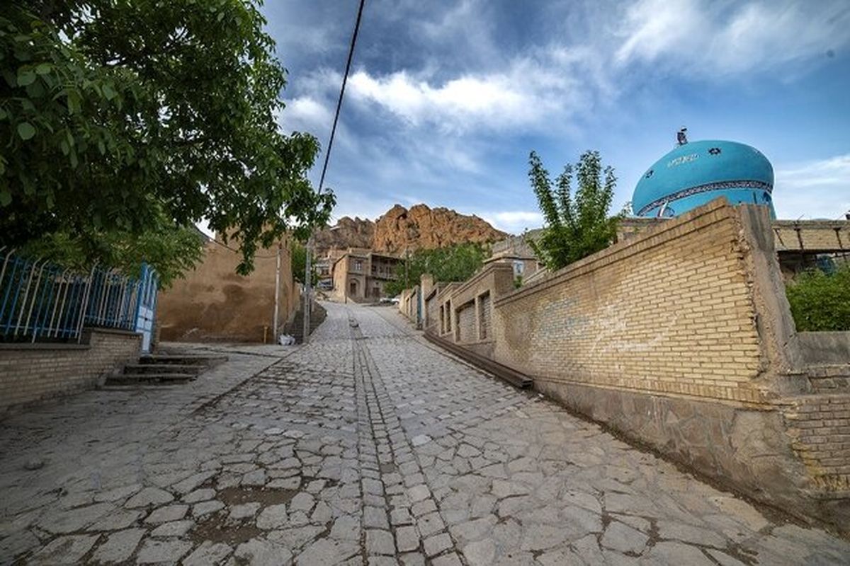 مرمت بافت تاریخی روستای روئین از سر گرفته شد