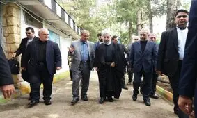 روحانی در پادگان با خانواده‌های جان‎باختگان معدن آزادشهر دیدار کرد