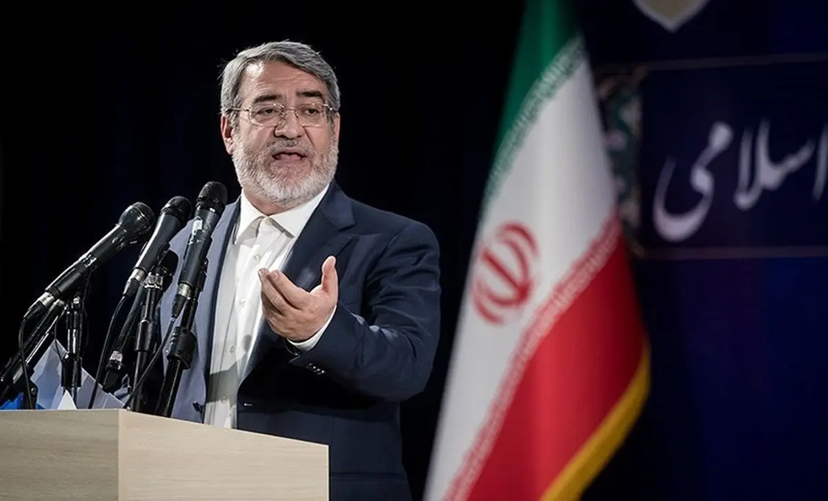 رحمانی‌فضلی: با رسانه‌های تضعیف‌کننده بازار سرمایه برخورد می‌کنیم