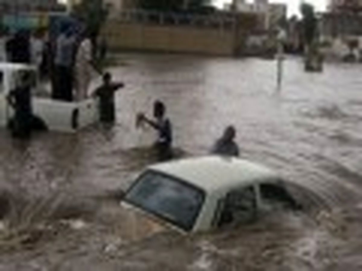 عاقبت یک زن و دخترانش در میان سیلاب مرگ مشهد