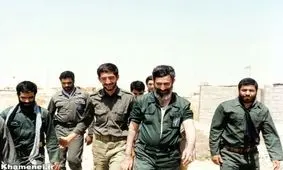 چند عکس کمتر دیده شده از رهبر انقلاب با پوشش نظامی