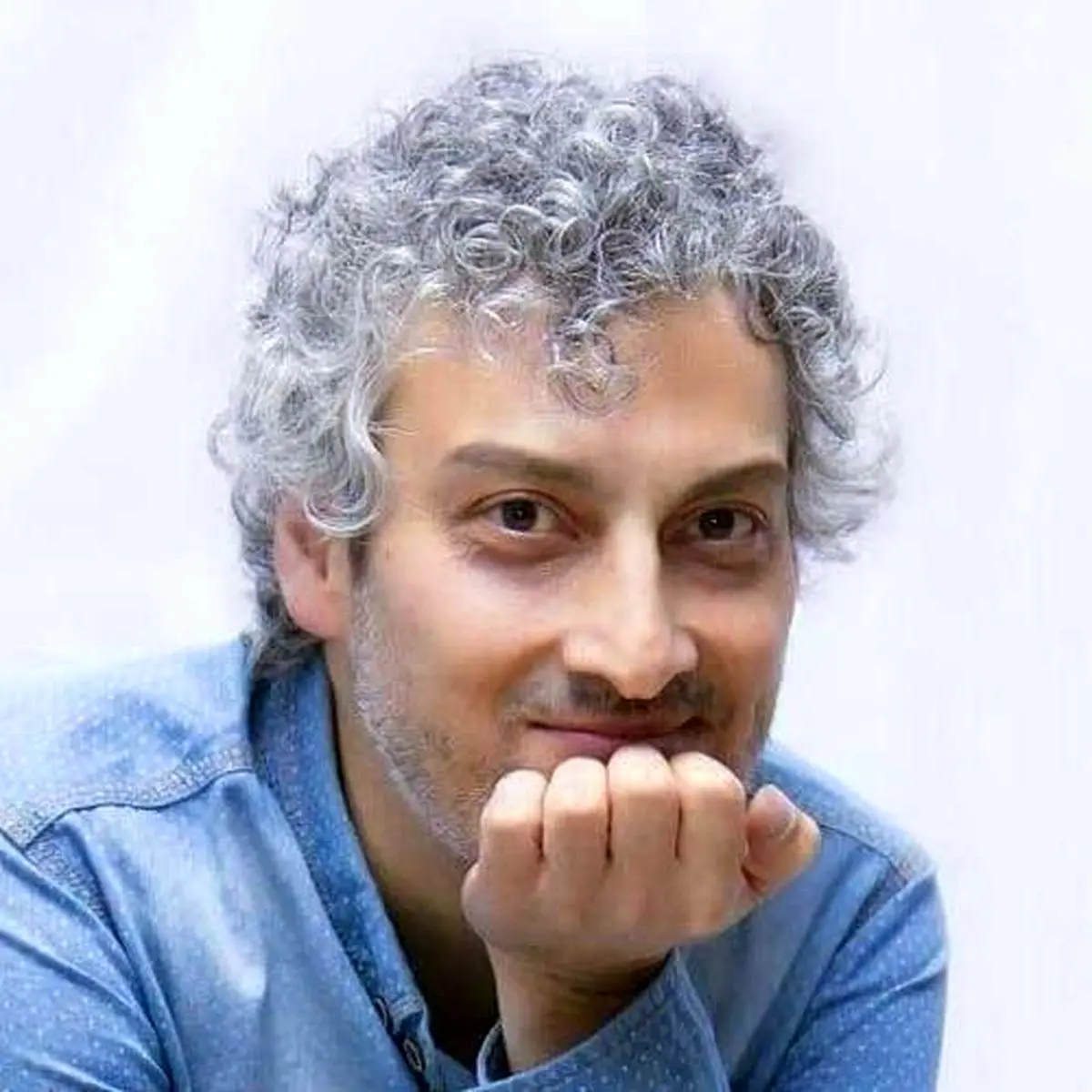 انشای کنایه‌آمیز ارژنگ امیرفضلی درباره کرونا