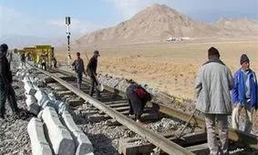 وضعیت نیروهای اخراجی پروژه راه آهن لرستان نیازمند رسیدگی است