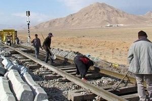 وضعیت نیروهای اخراجی پروژه راه آهن لرستان نیازمند رسیدگی است