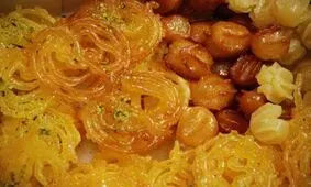 عرضه زولبیا و بامیه در واحدهای صنفی غیرمجاز تبریز ممنوع است