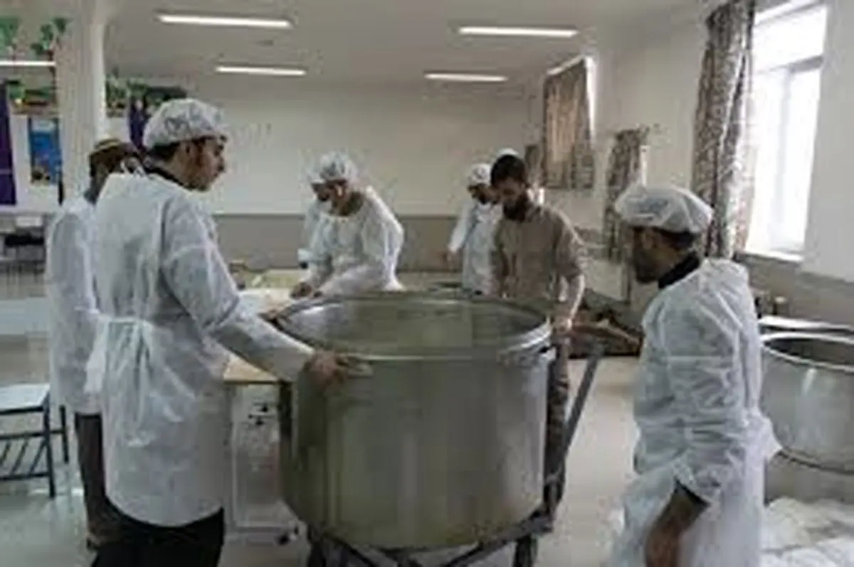 برپایی ۱۳ آشپزخانه در قالب طرح «هم‌سفره» در لرستان